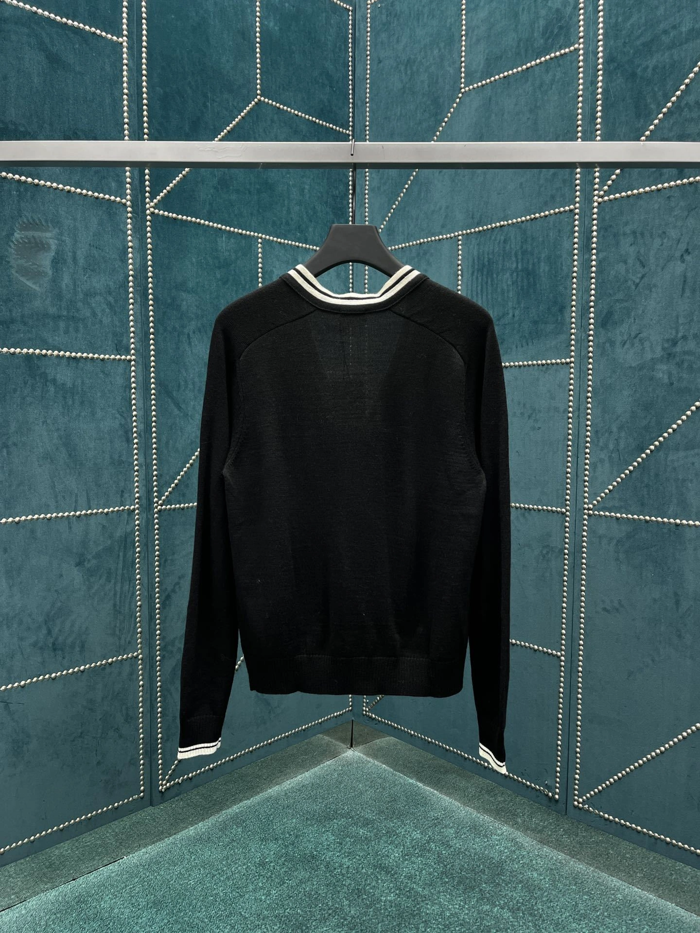 wg.luxury- 358i95 embroidery oversized item:D-F406I0438